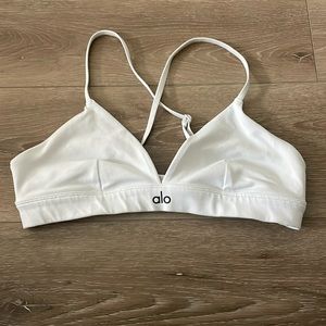 Gently used alo white ,S, Alo splendor bra,20 .